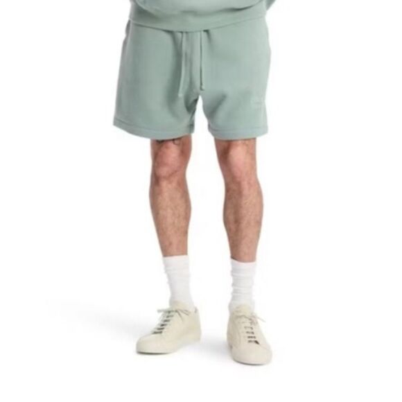 Fear of God Essentials Men’s Sweat Short Sycamore NWT/FOG Bag Small - Picture 5 of 7